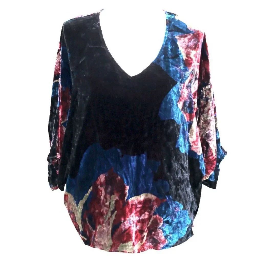 Trina Turk Burnout Velvet Floral Blouse Bell Sleeve Tunic Top V-Neck Size Large